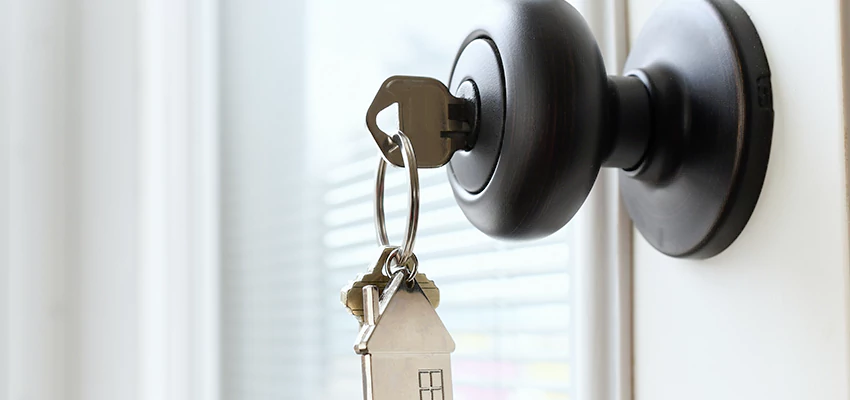 Bifold Door Knob Replacement in View Park-Windsor Hills, California